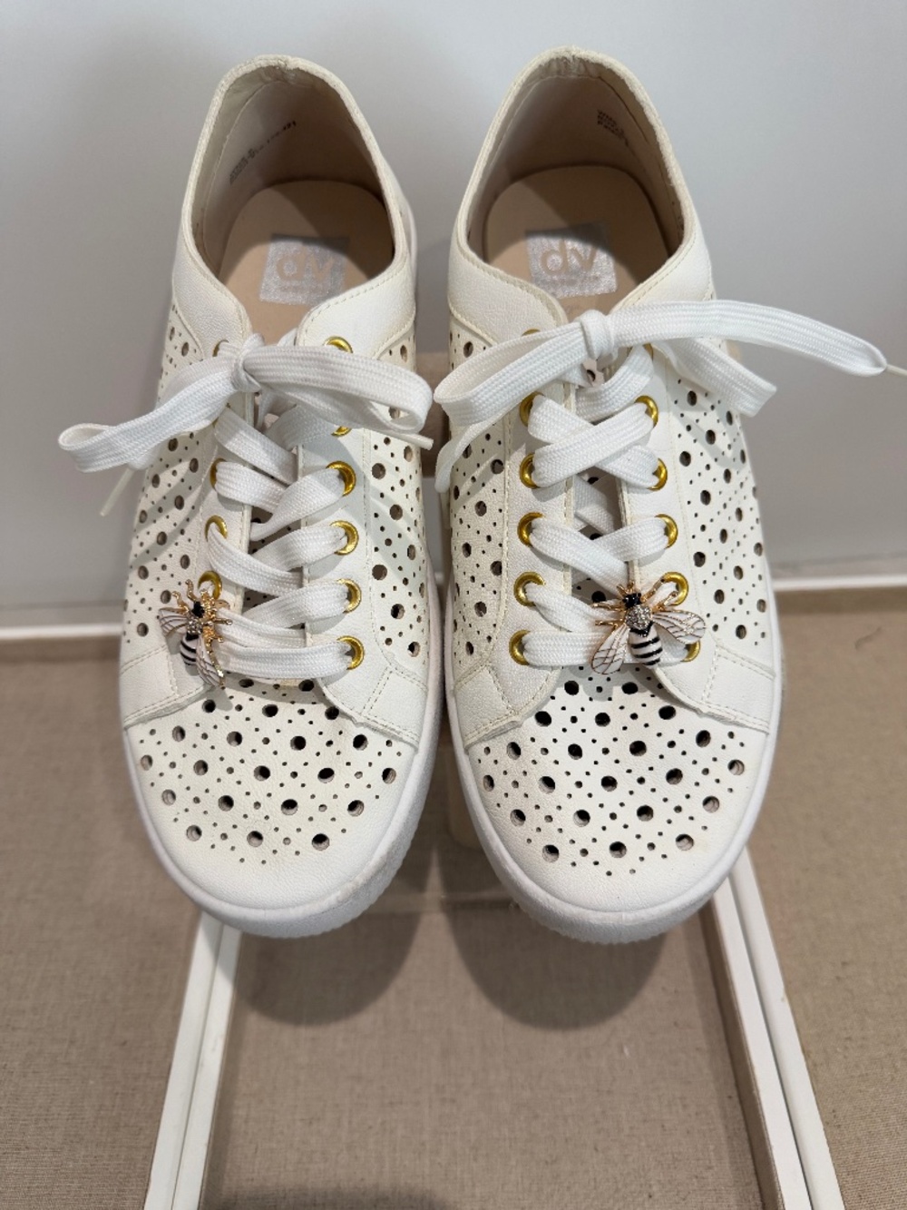 Dolce Vita White Leather Tennis shoes